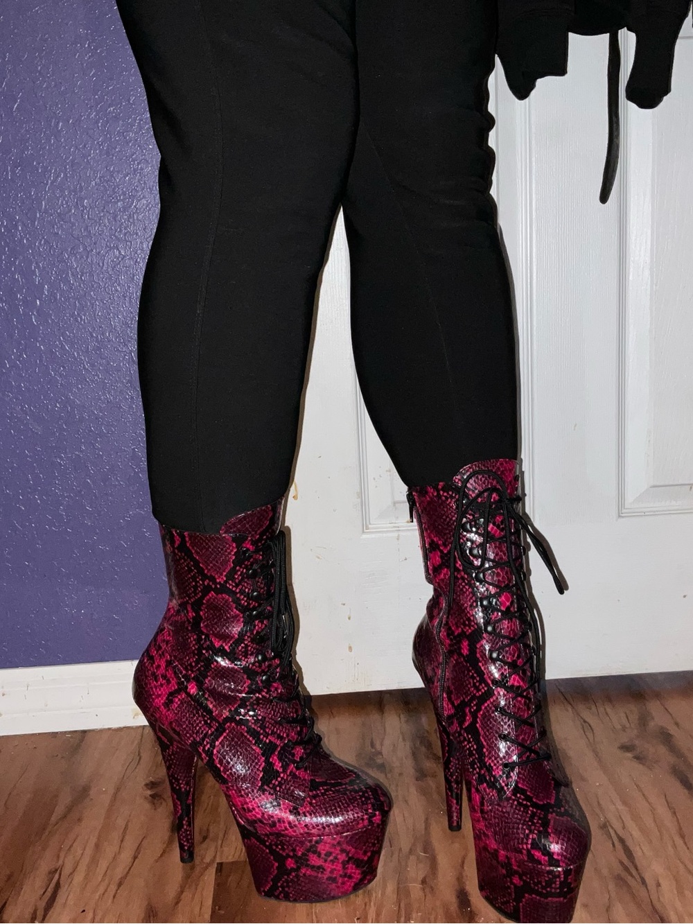 Pleaser Adore 1020 pink snake print